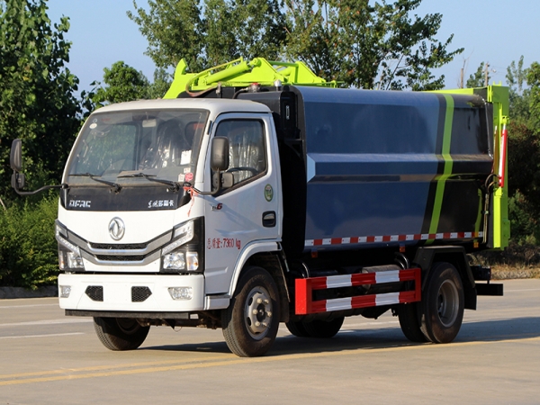 國六6方東風(fēng)福瑞卡 餐廚垃圾車