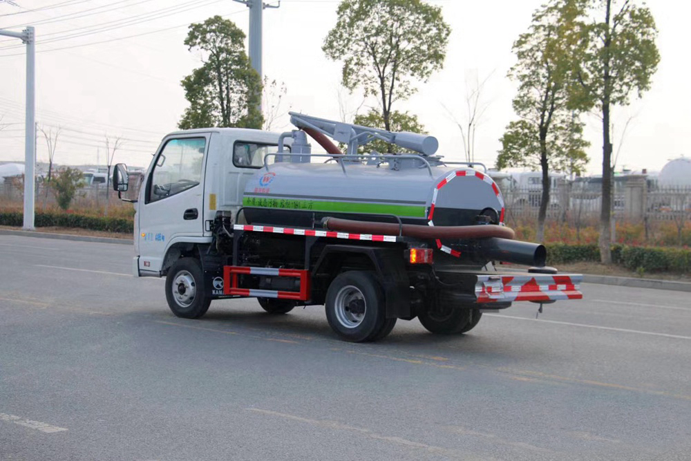 國(guó)六凱馬 吸糞車