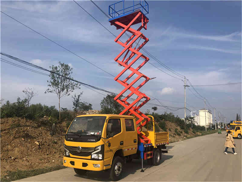 國(guó)六東風(fēng)10米剪叉式升降平臺(tái)高空作業(yè)車